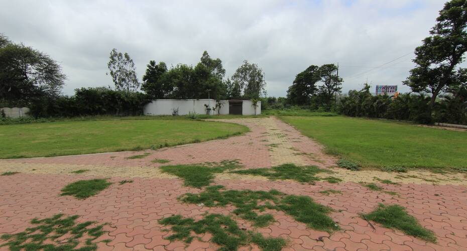 I Hop Resort, Nashik 3